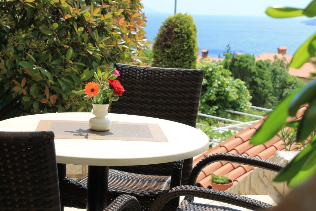 Apartments Mareblu Rabac Zimmer foto