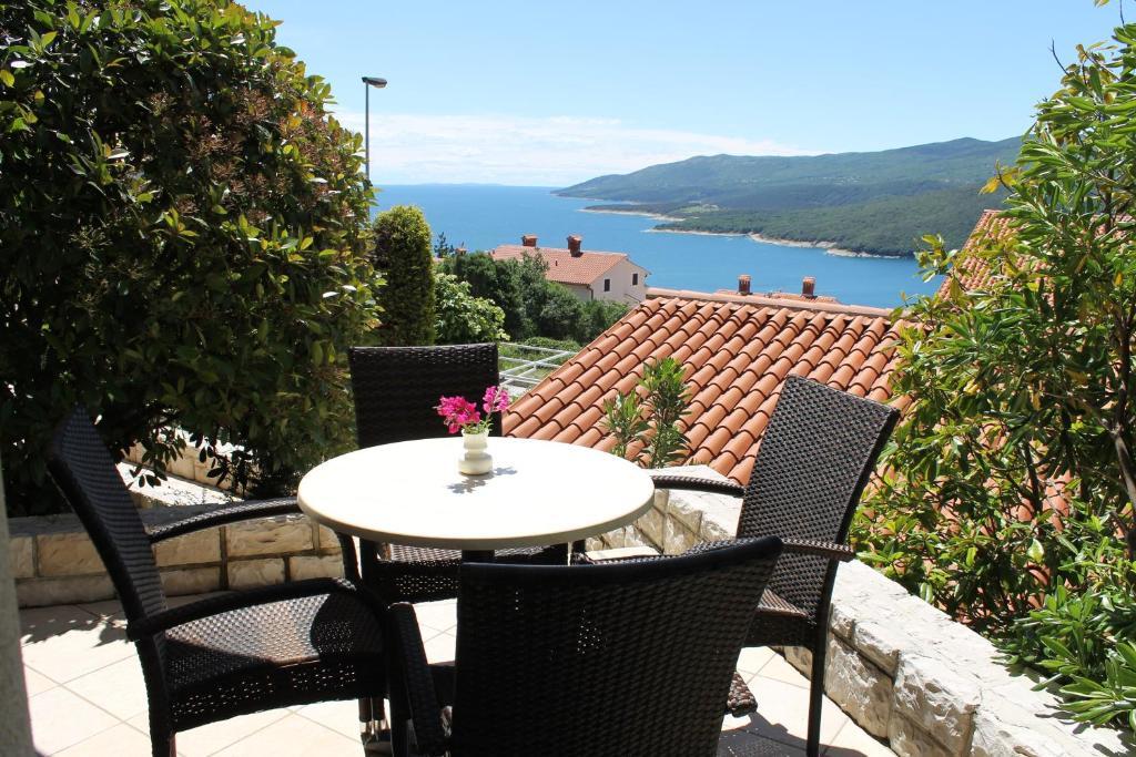 Apartments Mareblu Rabac Zimmer foto